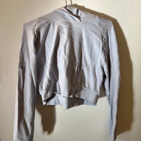 Alphalete Sky Blue Women's Cropped Hoodie - Picture 2 of 3